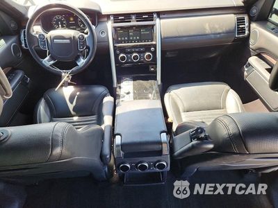 Zdjęcie 8 z 13 samochodu: 2018 LAND ROVER DISCOVERY HSE LUXURY VIN:SALRT2RV6JA076612 - miniatura