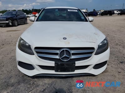 Piąte zdjęcie samochodu w środku: 2016 MERCEDES-BENZ C 300 VIN:55SWF4JB2GU154185 - miniatura