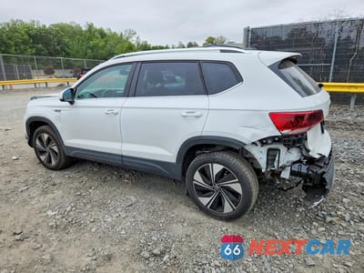 Drugie zdjęcie samochodu z przodu: 2024 VOLKSWAGEN TAOS SE VIN:3VVVX7B23RM113381 - miniatura