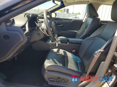 Zdjęcie 7 z 12 samochodu: 2020 LEXUS ES 300H VIN:58AD21B19LU011314 - miniatura