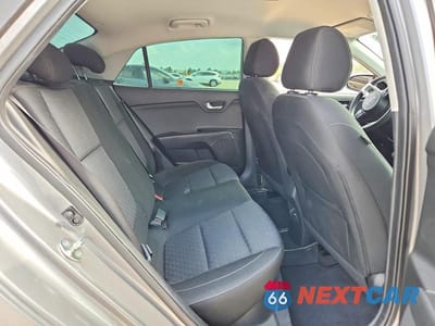 Zdjęcie 10 z 12 samochodu: 2023 KIA RIO S VIN:3KPA24AD2PE622978 - miniatura