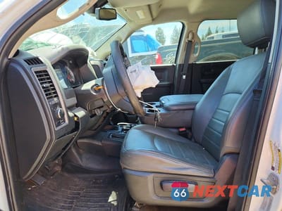 Zdjęcie 7 z 13 samochodu: 2017 RAM 3500 VIN:3C7WRTCL2HG623928 - miniatura
