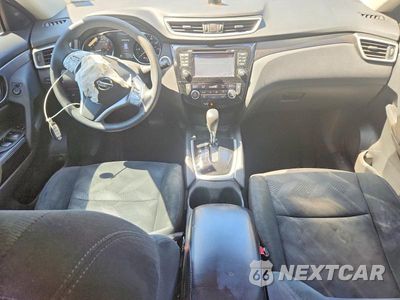 Zdjęcie 8 z 14 samochodu: 2016 NISSAN ROGUE SV VIN:5N1AT2MT6GC859724 - miniatura