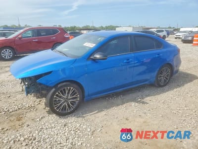 2023 KIA FORTE GT LINE 3KPF54AD4PE645353 - główne zdjęcie licytacji z USA - miniatura