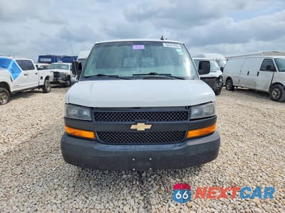 Piąte zdjęcie samochodu w środku: 2020 CHEVROLET EXPRESS G3500 LS VIN:1GAZGNFG5L1121683 - miniatura