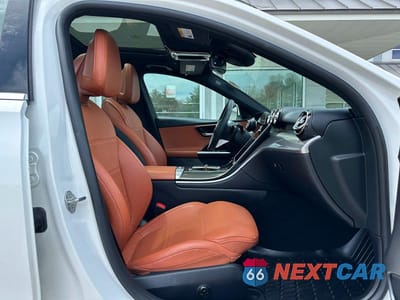 Piąte zdjęcie samochodu w środku: 2023 MERCEDES-BENZ C 300 4MATIC VIN:W1KAF4HB1PR077150 - miniatura