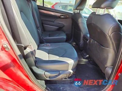 Zdjęcie 11 z 13 samochodu: 2021 TOYOTA HIGHLANDER HYBRID LIMITED VIN:5TDXBRCH5MS533043 - miniatura