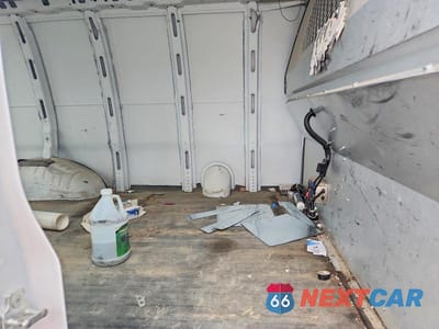 Zdjęcie 10 z 12 samochodu: 2014 CHEVROLET EXPRESS 2500 CARGO - DELIVERY VAN VIN:1GCWGFCA1E1205860 - miniatura