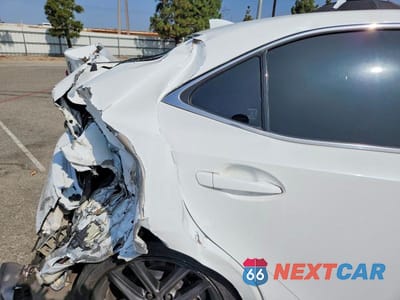 Zdjęcie 12 z 13 samochodu: 2019 LEXUS IS 300 VIN:JTHBA1D21K5092473 - miniatura