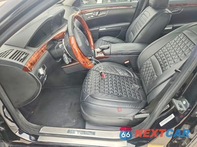 Zdjęcie 7 z 12 samochodu: 2012 MERCEDES-BENZ S 550 VIN:WDDNG7DB9CA422102 - miniatura