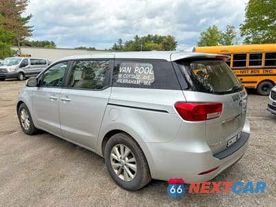 Trzecie zdjęcie samochodu z tyłu: 2016 KIA SEDONA L VIN:KNDMA5C16G6114169 - miniatura