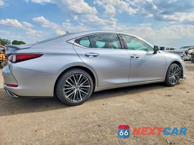 Trzecie zdjęcie samochodu z tyłu: 2023 LEXUS ES 350 BASE VIN:58ADZ1B1XPU154970 - miniatura