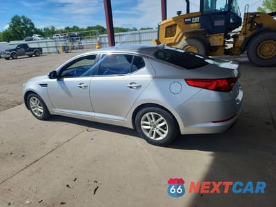 Drugie zdjęcie samochodu z przodu: 2011 KIA OPTIMA LX VIN:KNAGM4A75B5179774 - miniatura