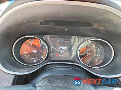 Zdjęcie 9 z 13 samochodu: 2018 JEEP COMPASS LATITUDE VIN:3C4NJDBB1JT231499 - miniatura