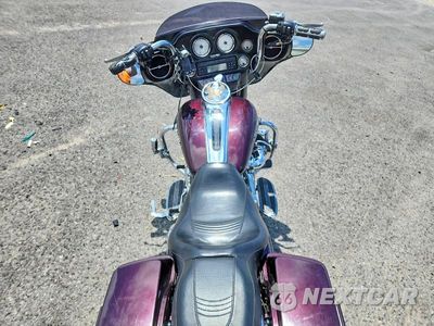Zdjęcie 6 z 9 samochodu: 2007 HARLEY-DAVIDSON FLHX VIN:1HD1KB4197Y670945 - miniatura