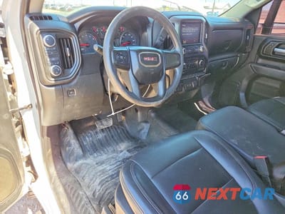 Zdjęcie 8 z 12 samochodu: 2020 GMC SIERRA K3500 VIN:1GT39SE78LF254447 - miniatura