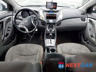 Zdjęcie 8 z 12 samochodu: 2013 HYUNDAI ELANTRA GLS VIN:5NPDH4AE6DH154278 - miniatura