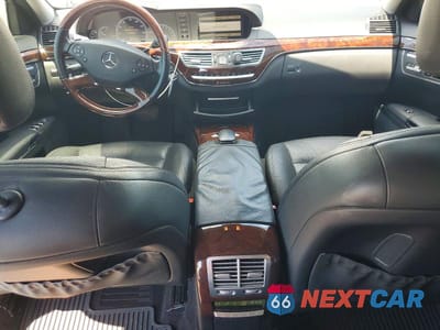 Zdjęcie 8 z 12 samochodu: 2011 MERCEDES-BENZ S 550 4MATIC VIN:WDDNG8GB8BA362149 - miniatura