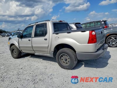 Drugie zdjęcie samochodu z przodu: 2005 FORD EXPLORER SPORT TRAC VIN:1FMZU67K85UB06813 - miniatura