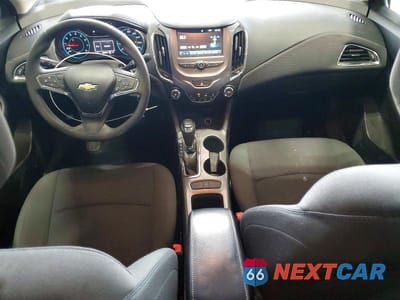 Zdjęcie 8 z 12 samochodu: 2017 CHEVROLET CRUZE LT VIN:1G1BE5SM1H7194606 - miniatura