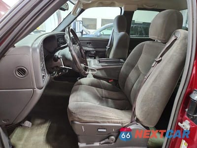 Zdjęcie 7 z 12 samochodu: 2004 CHEVROLET SILVERADO K1500 VIN:2GCEK19T641218344 - miniatura