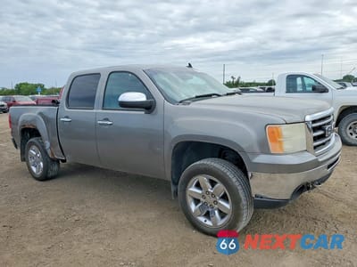 Czwarte zdjęcie samochodu z boku: 2013 GMC SIERRA K1500 SLE VIN:3GTP2VE79DG111921 - miniatura