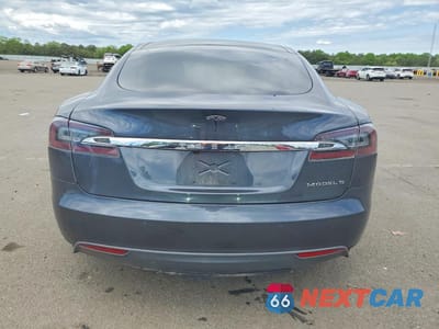 Zdjęcie 6 z 13 samochodu: 2015 TESLA MODEL S VIN:5YJSA1E11FF116590 - miniatura