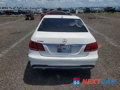 Zdjęcie 6 z 12 samochodu: 2014 MERCEDES-BENZ E 350 VIN:WDDHF5KB9EB032539 - miniatura