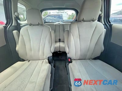 Zdjęcie 14 z 14 samochodu: 2012 MAZDA 5 VIN:JM1CW2BL2C0108056 - miniatura