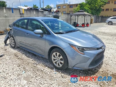 Czwarte zdjęcie samochodu z boku: 2021 TOYOTA COROLLA LE VIN:JTDEPMAEXMJ184608 - miniatura