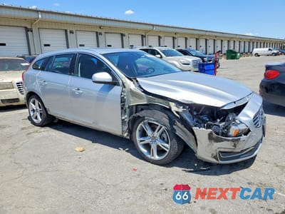 Czwarte zdjęcie samochodu z boku: 2016 VOLVO V60 T5 PREMIER VIN:YV140MEK6G1310042 - miniatura