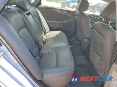 Zdjęcie 10 z 12 samochodu: 2013 HYUNDAI SONATA HYBRID VIN:KMHEC4A46DA075769 - miniatura