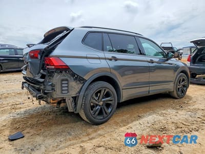 Trzecie zdjęcie samochodu z tyłu: 2023 VOLKSWAGEN TIGUAN SE R-LINE BLACK VIN:3VVCB7AX5PM039560 - miniatura