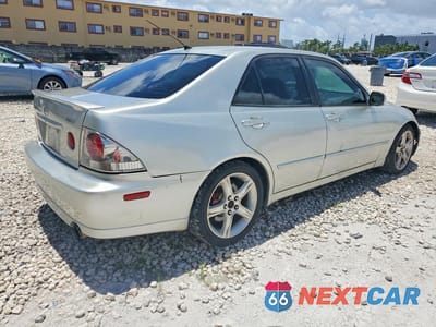 Trzecie zdjęcie samochodu z tyłu: 2003 LEXUS IS 300 VIN:JTHBD192X30077677 - miniatura