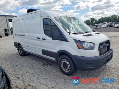 Czwarte zdjęcie samochodu z boku: 2021 FORD TRANSIT 250 DELIVERY VAN VIN:1FTBR1C83MKA29914 - miniatura