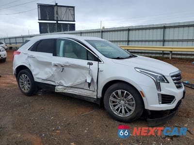 Czwarte zdjęcie samochodu z boku: 2017 CADILLAC XT5 LUXURY VIN:1GYKNDRS1HZ301609 - miniatura