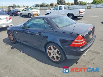 Drugie zdjęcie samochodu z przodu: 2000 MERCEDES-BENZ SLK 230 KOMPRESSOR VIN:WDBKK47F8YF168870 - miniatura