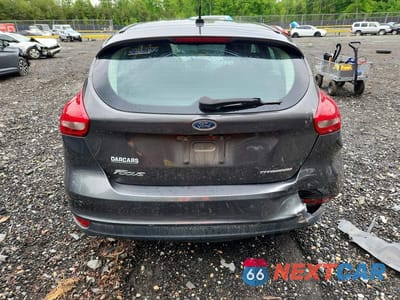 Zdjęcie 6 z 12 samochodu: 2015 FORD FOCUS TITANIUM VIN:1FADP3N21FL247274 - miniatura