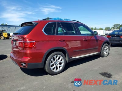 Trzecie zdjęcie samochodu z tyłu: 2013 BMW X5 XDRIVE35I VIN:5UXZV4C59D0E01187 - miniatura