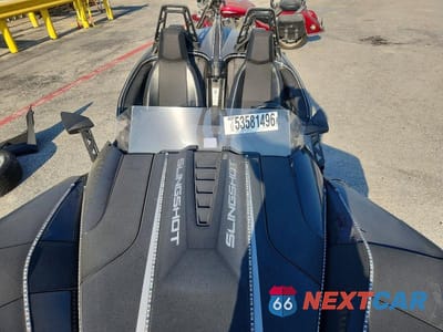 Piąte zdjęcie samochodu w środku: 2021 POLARIS SLINGSHOT SL VIN:57XAAPGD0M8145525 - miniatura