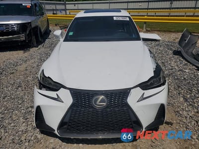 Piąte zdjęcie samochodu w środku: 2017 LEXUS IS 200T VIN:JTHBA1D23H5051402 - miniatura