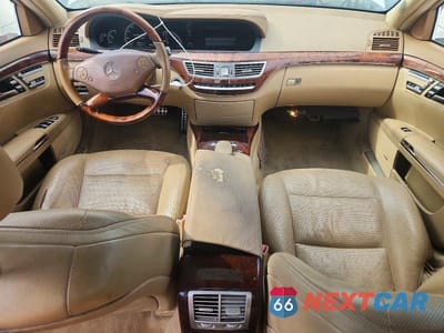 Zdjęcie 8 z 12 samochodu: 2012 MERCEDES-BENZ S 550 VIN:WDDNG7DB4CA421746 - miniatura