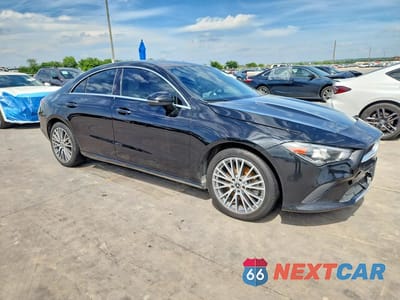Czwarte zdjęcie samochodu z boku: 2021 MERCEDES-BENZ CLA 250 VIN:W1K5J4GB4MN189381 - miniatura