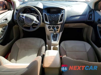 Zdjęcie 8 z 12 samochodu: 2012 FORD FOCUS SE VIN:1FAHP3F26CL241384 - miniatura