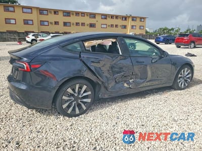 Trzecie zdjęcie samochodu z tyłu: 2026 TESLA MODEL 3 VIN:5YJ3E1EA7TF167208 - miniatura