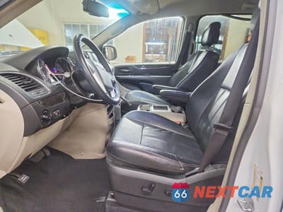 Zdjęcie 7 z 13 samochodu: 2015 CHRYSLER TOWN & COUNTRY TOURING VIN:2C4RC1BG0FR588558 - miniatura