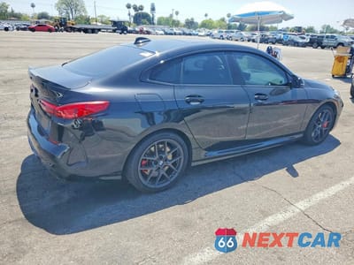 Trzecie zdjęcie samochodu z tyłu: 2024 BMW M235XI VIN:WBA13AL01R7R72012 - miniatura