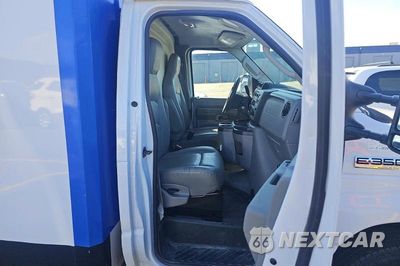 Piąte zdjęcie samochodu w środku: 2023 FORD ECONOLINE E350 SUPER DUTY CUTAWAY VAN VIN:1FDWE3FK9PDD31812 - miniatura