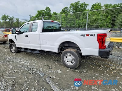 Drugie zdjęcie samochodu z przodu: 2019 FORD F350 SUPER DUTY VIN:1FT8X3B65KEF52598 - miniatura