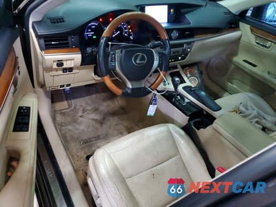 Zdjęcie 8 z 12 samochodu: 2013 LEXUS ES 300H VIN:JTHBW1GG9D2037895 - miniatura